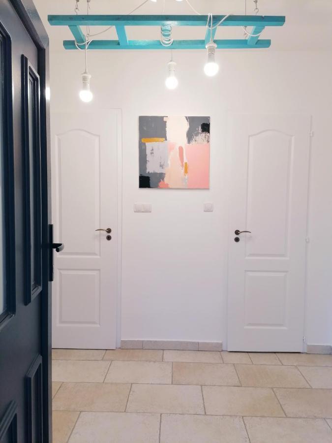 Jaszbereny Boutique Room Buitenkant foto
